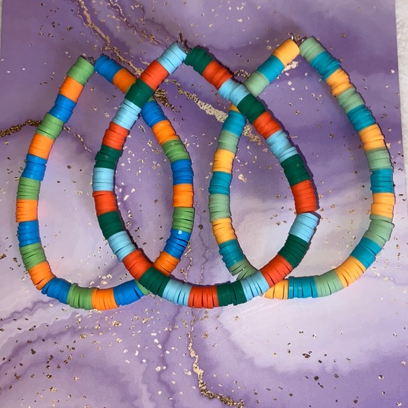 Jewelry - Set of 3 trendy handmade bracelets 💚🧡💙